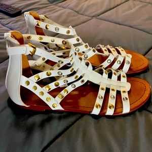 Aldo leather white sandal size 9